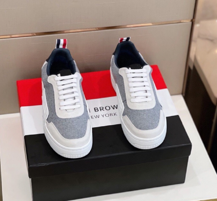 신상을 빨리업데이트한다고 품질이 내려가는건 아닙니다 ~
시작부터 가장신경써온 질량!튼튼하게 만들어 보내드립니다!고고~
ycc456.com
#생로랑반지갑 #명품장지갑 #루이비통장지갑 #펜디미니바게트