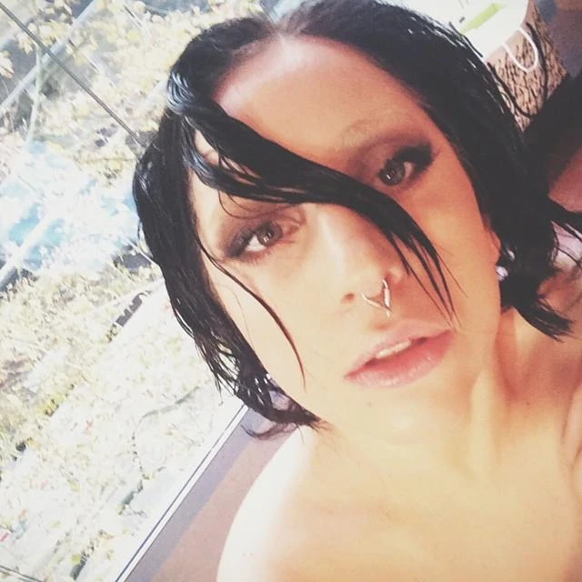 ThrowbacksGaga's tweet photo. 💇‍♀️On this day 7 years ago: @ladygaga via Instagram: 
"#hauswork haircut" https://t.co/ayxVHygEsr