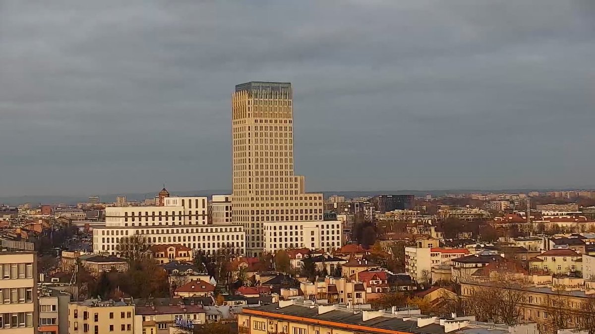 krakow_pl's tweet photo. #Dzień_dobry🙂Mamy ósmy dzień listopada i początek nowego, listopadowego tygodnia. Dzisiaj, po południu opublikujemy album z Waszymi propozycjami na #tło_miesiąca📷Możecie zatem jeszcze przesyłać nam zdjęcia. Pamiętajcie jednak o ważnym oświadczeniu
#UnityCentre #Szkieletor https://t.co/NcEZbOFlKE