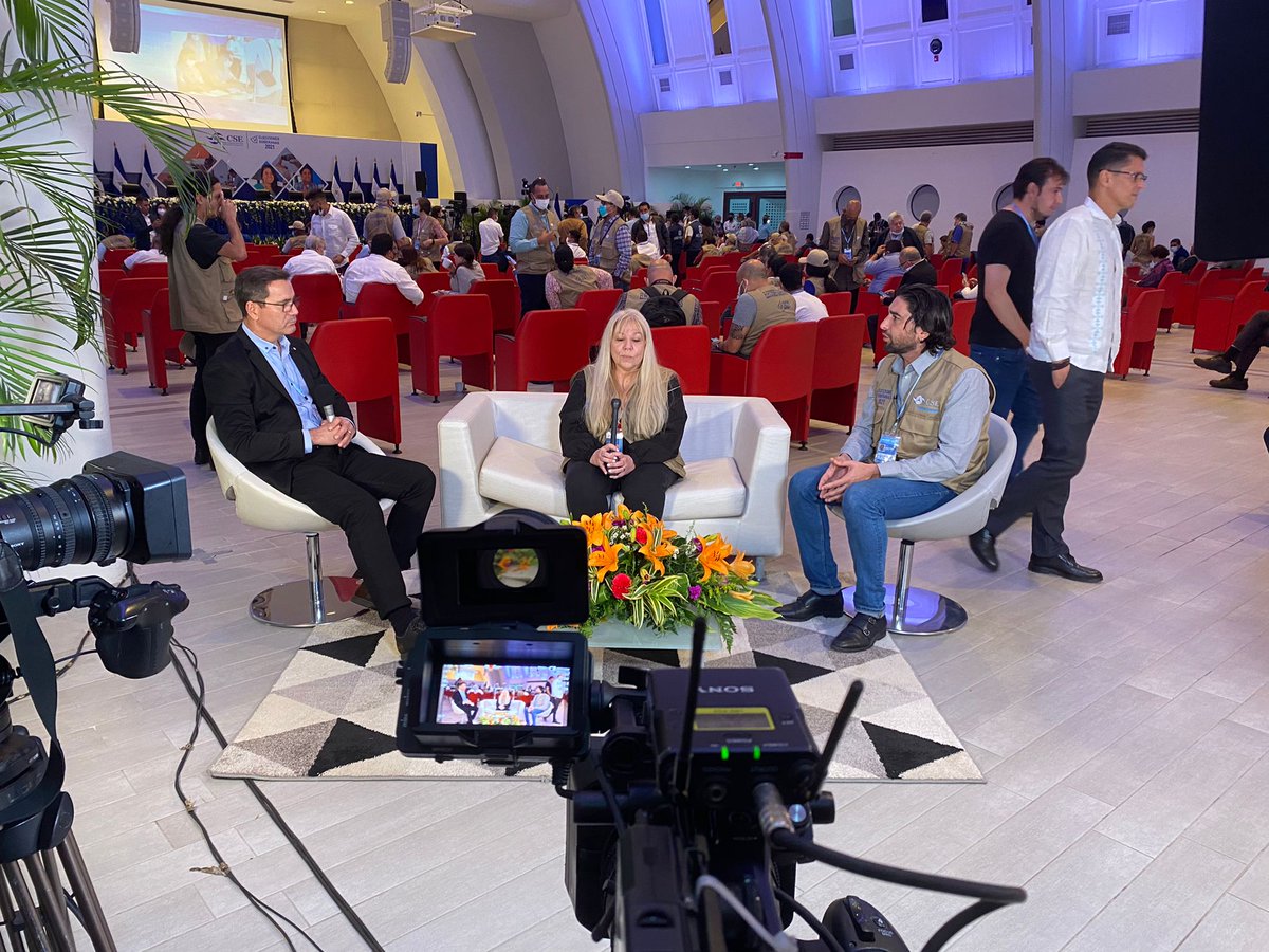 En el set de <a href="/canaltn8/">TN8 Nicaragua</a> instalado en el Centro Olof Palme, junto a <a href="/RalloFatima/">Fatima Stella Rallo</a>, para comentar primeras conclusiones de la jornada electoral. Entrevista realizada por <a href="/ervingvegaTN8/">Erving Vega</a>. 

🗣El pueblo de Nicaragua ha dado hoy una lección al mundo.

#EleccionesSoberanas2021