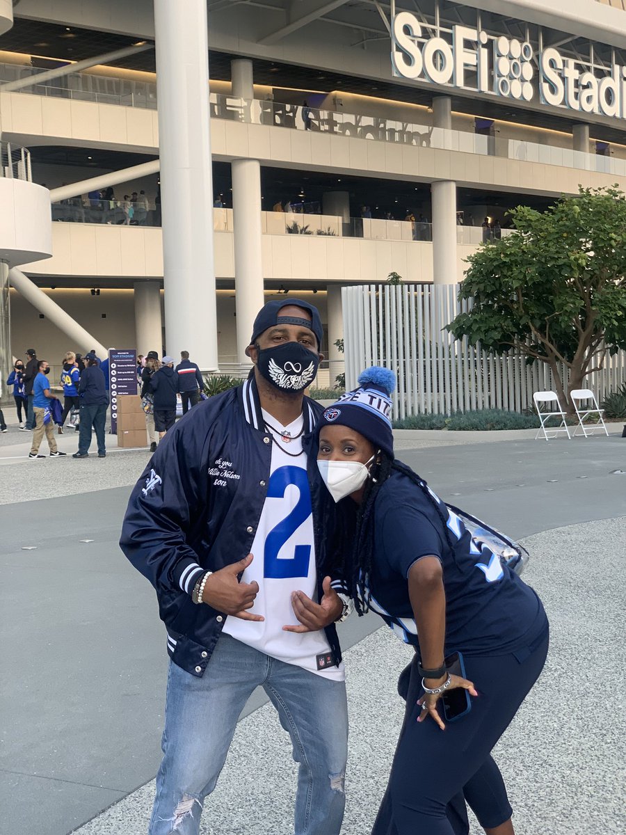 cnels_yi's tweet photo. Sibling rivalry, always turnt up when we link. Willie Nelson kids #DNAstrong #NelsonClan #RamsHouse #TitanUp https://t.co/lwxcOo3Q2s