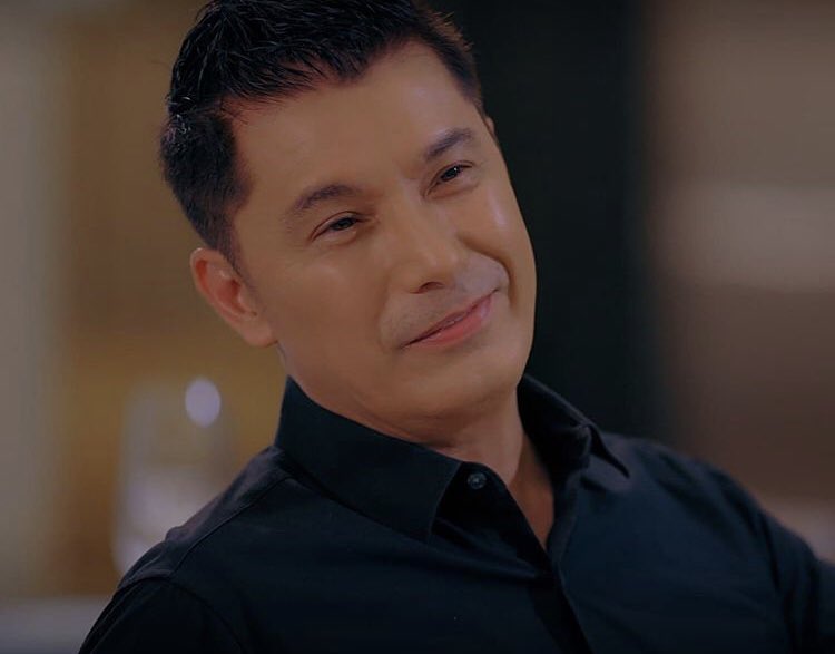 AlbertM17442764's tweet photo. totoo nga ang chismis mga kapuso magkikita na muli si lorenzo at scarlet abangan natin mga kapuso 2:30pm sa GMA7 #LHRebelde #albertmartinez #amfanatics https://t.co/HdNSmqjNRY