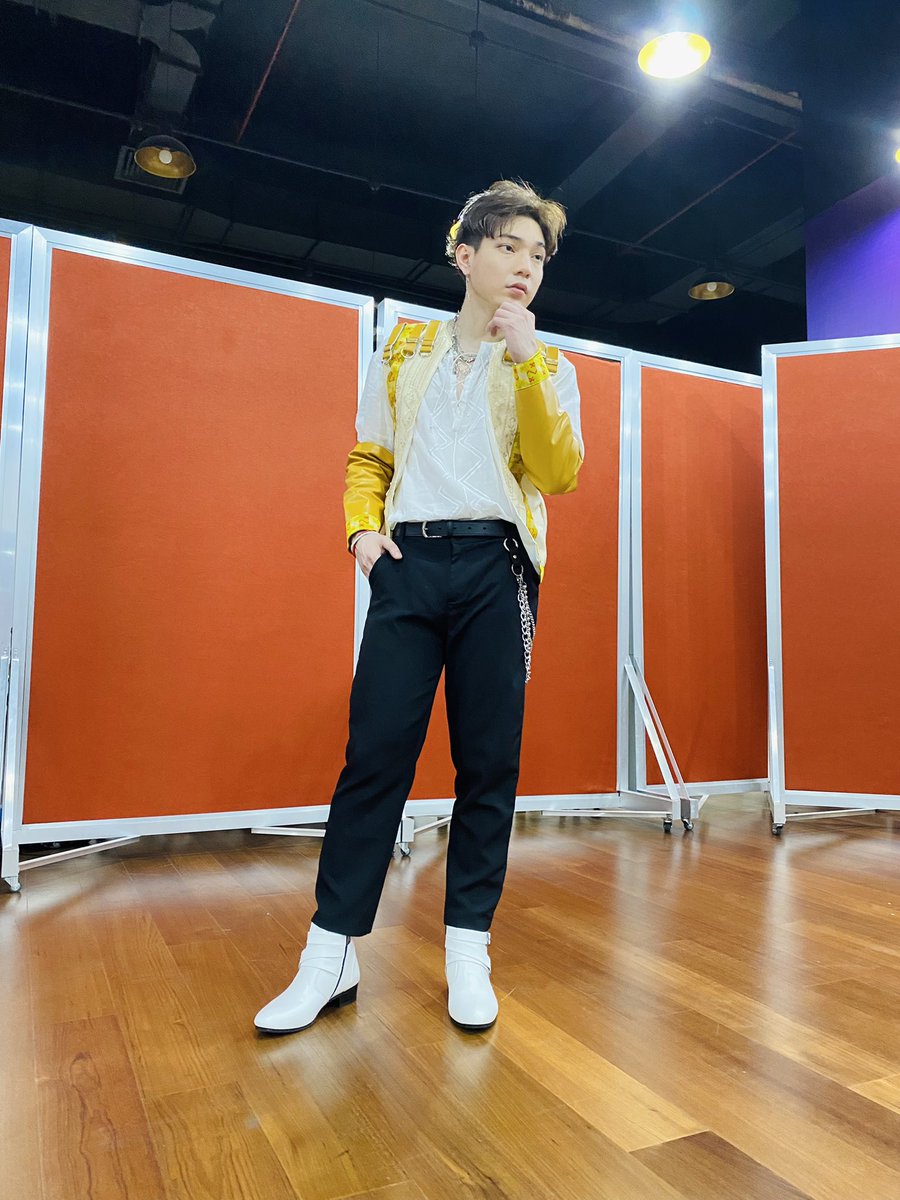 What a journey sa <a href="/popinoytv/">PoPinoy</a> sa lahat ng sumuporta saamin <a href="/fulloutofficial/">FULL OUT OFFICIAL</a> maraming salamat po and sobrang speechless parin ako sa mga nagyari pero guys DINOFAM, FULLOUTFAM MAHAL NA MAHAL KO KAYO #PADAYONLANG #1stRunnerUp #FULLOUTOFFICIAL