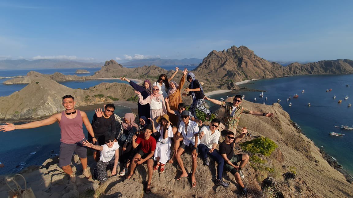 mbokmeow's tweet photo. Labuan Bajo trending.
Mau throwback sedikit ah. https://t.co/4uaCCFhPF4