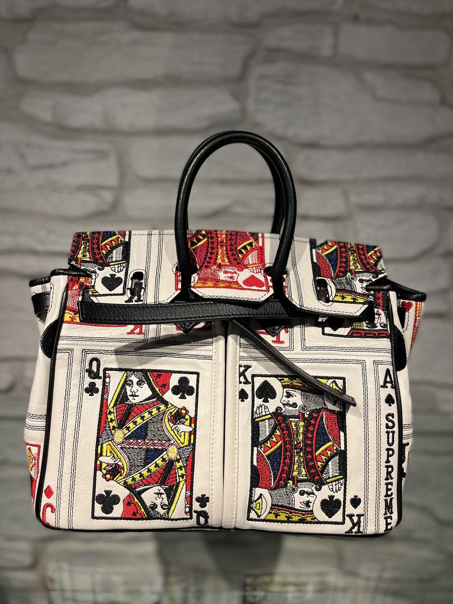 royalflashumeda's tweet photo. PUNKTUM

▫︎price:¥352,000(tax in)
▫︎code:50599913

気になる方はお問い合わせ下さい。

#punktum #bag #リメイク https://t.co/SvSCYX3yjP