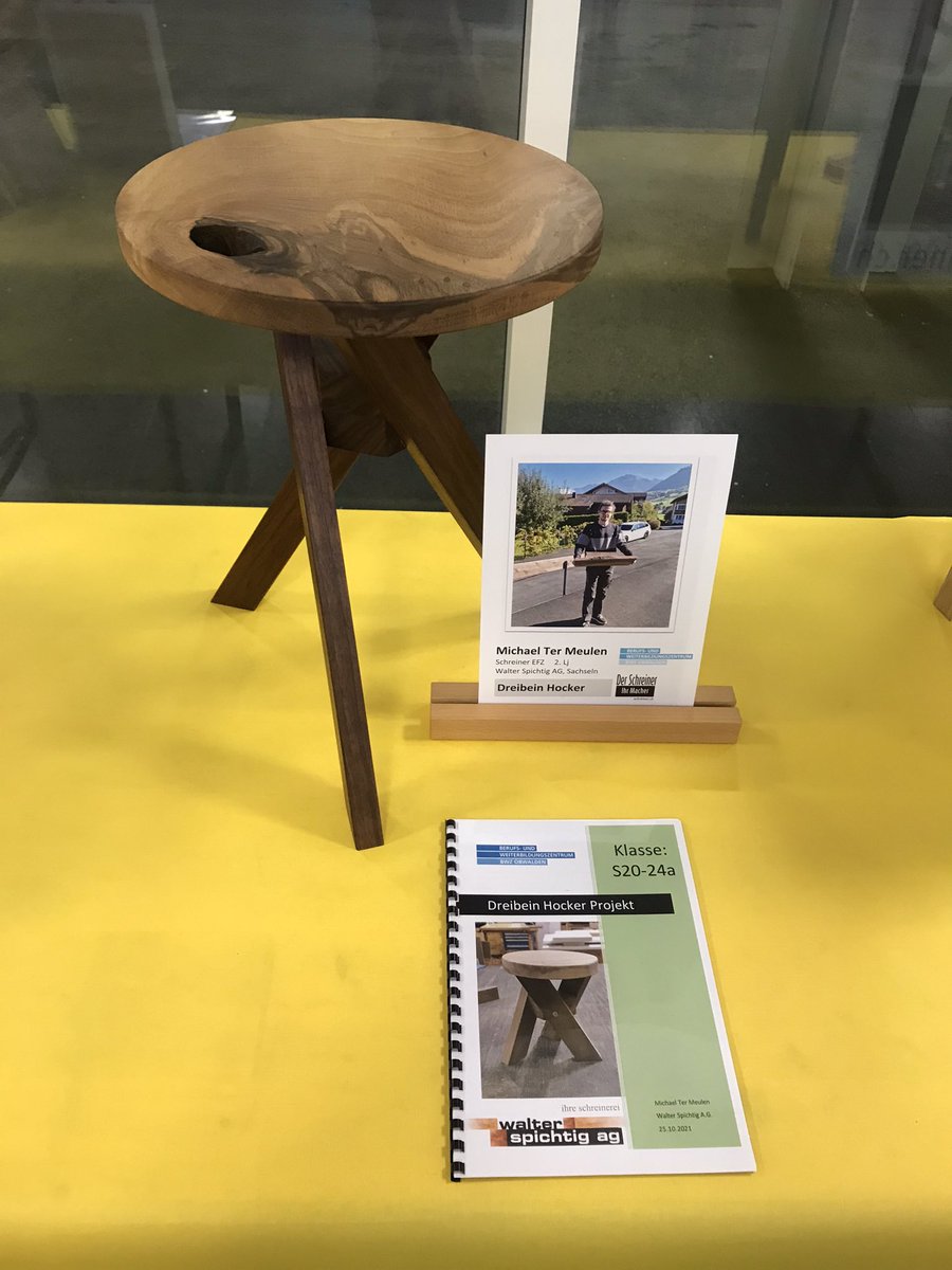 UBurch's tweet photo. Wettbewerb für Schreiner/in 2. Lj. und Schreinerpraktiker/in am BWZ #Obwalden. Aufgabe: Gestaltung + Produktion eines Hockers. Entstanden sind fantastische Produkte mit tollem Design und handwerklich perfekt ausgeführt. Gratulation an alle Lernenden - ihr seid alle Gewinner/innen https://t.co/GEgHPXlHy6