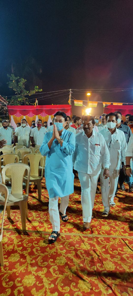 MuzaffarHussain's tweet photo. मिरा भाईंदर के आर एन पी पार्क में कल काँग्रेस पार्टी के कार्यकर्ताओं का सम्मेलन एवम नए पार्टी कार्यकर्ताओं का पक्ष प्रवेश कार्यक्रम सम्पन्न हुआ। भाईंदर पूर्व के कई लोग इस अवसर पर काँग्रेस विचारधारा पर विश्वास रख पार्टी में शामिल हुए।
#CongressForMBMC https://t.co/FOzt1NXwMg