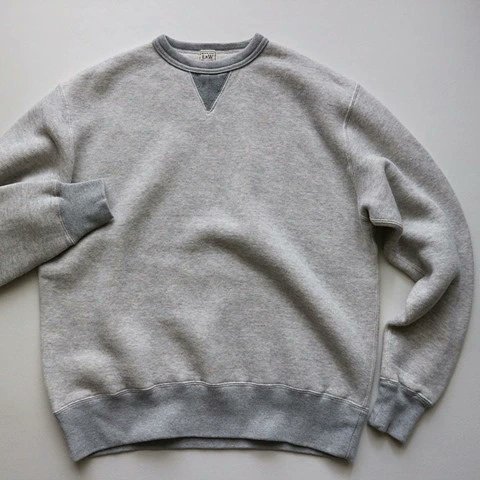 Phillip66maki's tweet photo. ずっとずっとこちらのスウェット生地を作り続けていることの尊さが日々伝わってきます。
#ヴィンテージタイプ
#スウェット
#トンプキン機
#希少生産
#ガゼット
#汗止め
#purenaturalcotton
#naturalcotton
#cotton
#bestknitwear
#naramade
#madeinjapan🇯🇵
#日本製
#リラックス効果 https://t.co/geZTrtQfzU