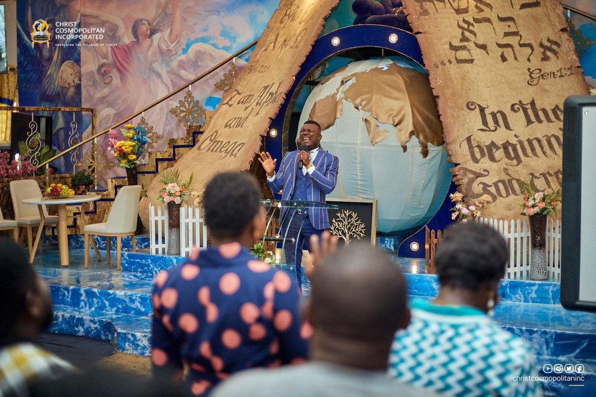 ChristCosmoInc's tweet photo. #BREAKTHROUGHTIME with @thepastorobed was a blessed time in God's presence.
Our man of God, lead the congregation in prayer against people who come into our lives to empty us and even our resources. https://t.co/BxsfDIhpja