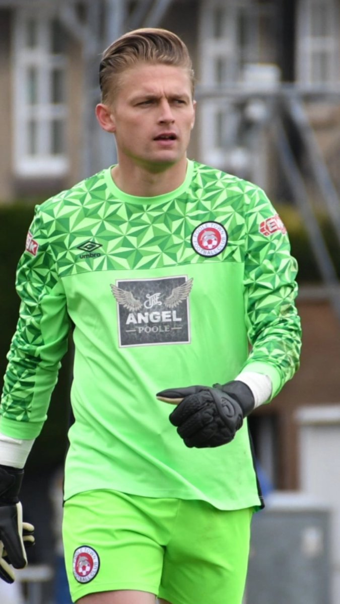 @Goalkeepersofnonleague tweet media