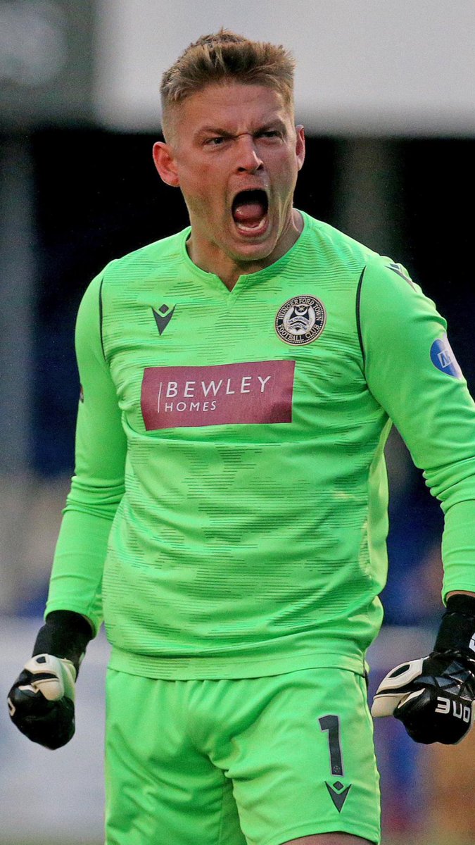 @Goalkeepersofnonleague tweet media