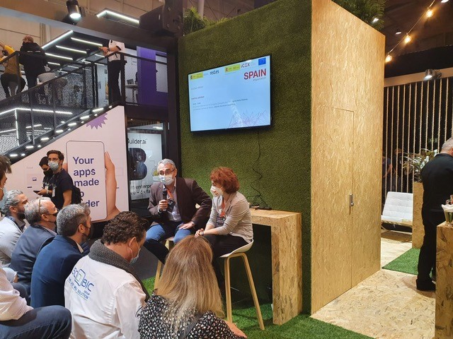 redpuntoes's tweet photo. 🗓Tan solo hace una semana de #WebSummit21 y ya estamos deseando que llegue la próxima edición.
📸Mientras esperamos, os dejamos por aquí algunas fotos de #SpainWS21 para que la cuenta atrás se haga menos larga 😊 https://t.co/X3QMshM05z