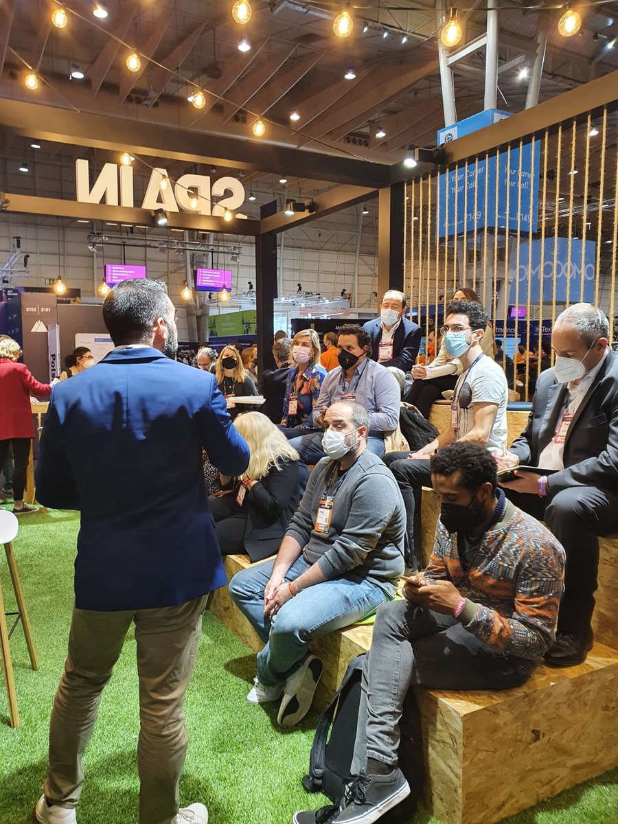 redpuntoes's tweet photo. 🗓Tan solo hace una semana de #WebSummit21 y ya estamos deseando que llegue la próxima edición.
📸Mientras esperamos, os dejamos por aquí algunas fotos de #SpainWS21 para que la cuenta atrás se haga menos larga 😊 https://t.co/X3QMshM05z