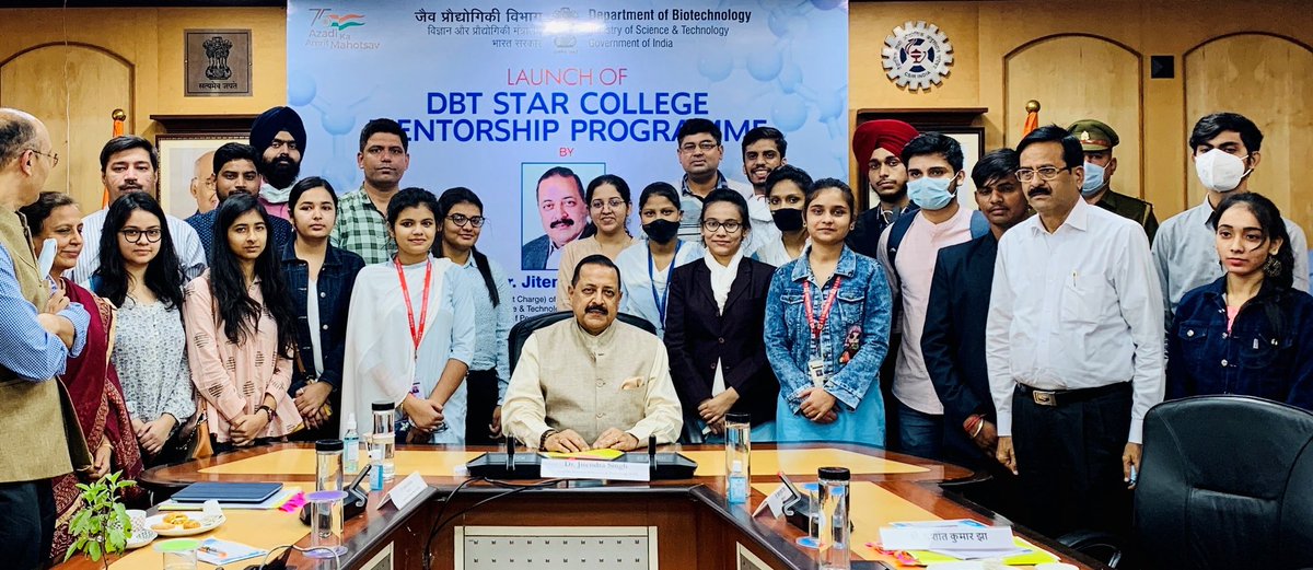 Launched first-ever Mentorship programme for Young Innovators in Star Colleges across the country. Under aegis of Dept of Biotechnology @DBTIndia, Ministry of Science & Technology, to identify and groom scientific aptitude in students by 'Catching them Young'.