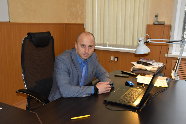 Уважаемые жители Щекинского района!
12 ноября 2021 года в 11:00 в официальной группе Щекинского района в социальной сети «Вконтакте» состоится онлайн-встреча главы администрации с жителями района по теме: «О реализации нацпроекта «Безопасные и качественные дороги»