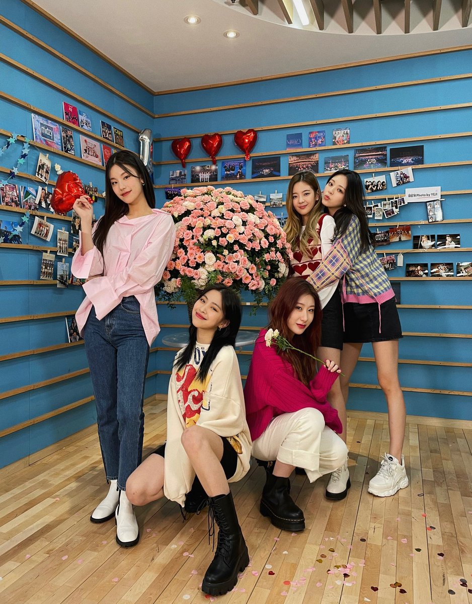 onlyforRyujin's tweet photo. [Day 5] This is my valid vote for today kindly retweet! 

Midzy don’t forget to vote for itzy on mwave website! 
🔗 https://t.co/Uqt9JKOeb3 

I vote for #itzy on #MAMAVOTE https://t.co/2m3Z2Sacqe