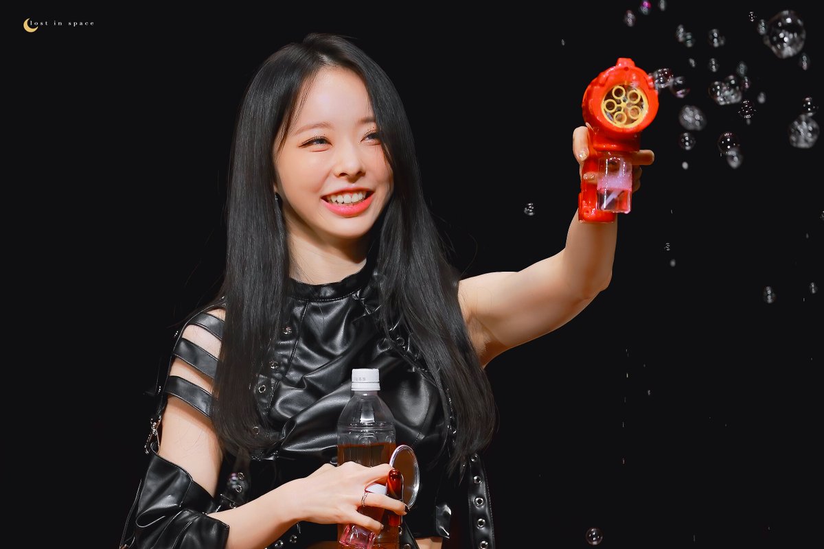 lost_inloona's tweet photo. #MAMAVOTE #loona https://t.co/TxnsNPu28v