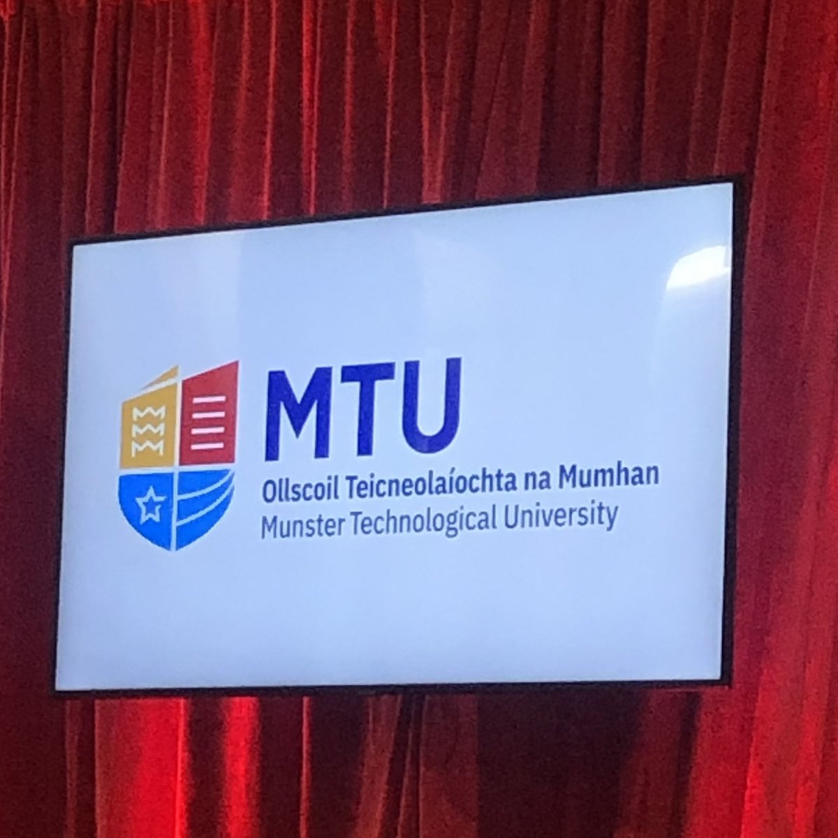 simoncoveney's tweet photo. Fantastic day for @MTU_ie today, with a Flag Raising Ceremony across 6 campuses in #Cork and #Kerry. @SimonHarrisTD @MichealMartinTD @mmcgrathtd @NormaFoleyTD1 @jerrybuttimer @ColmBurkeTD @davidstantontd https://t.co/ML6S5Tnh9a
