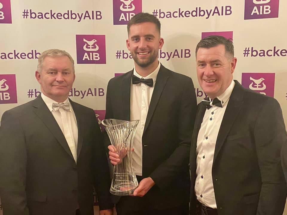 FarmFinnegan's tweet photo. We are still on a high after winning "Best Family Business" last Friday night in the Newgrange Hotel. As if that wasn't enough, we were then crowned Overall Winners of the awards...the ultimate cherry on the cake....We were NOT expecting that..such an honour!

#finneganfamily https://t.co/EMbISEe66L