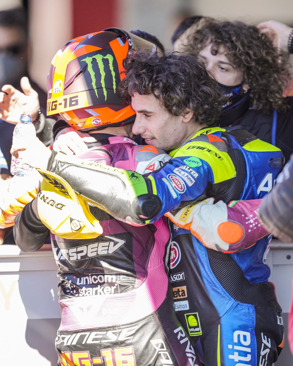 VRRidersAcademy's tweet photo. Famiglia 💛
Academy proud! https://t.co/SFjqBNwK3j