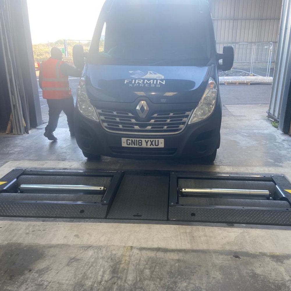 TOTALKARE's tweet photo. 📰 NEWS: ALAN FIRMIN ENHANCES WORKSHOP WITH IN-GROUND BRAKE TESTER
Read the full story here: https://t.co/BI64Je8SAH
#workshopequipment #workshopexperts #braketester #ingroundbraketester https://t.co/UJAhnAPLX4