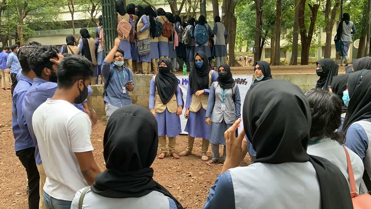 fraternitymes's tweet photo. PROTEST GATHERING IN SOLIDARITY WITH DEEPA P MOHANAN

"NO MORE CASTE AGRAHARS"

#WithDeepaPMohanan
#NoMoreCasteAgraharas
#SocialJustice https://t.co/xR3iPyeWbS