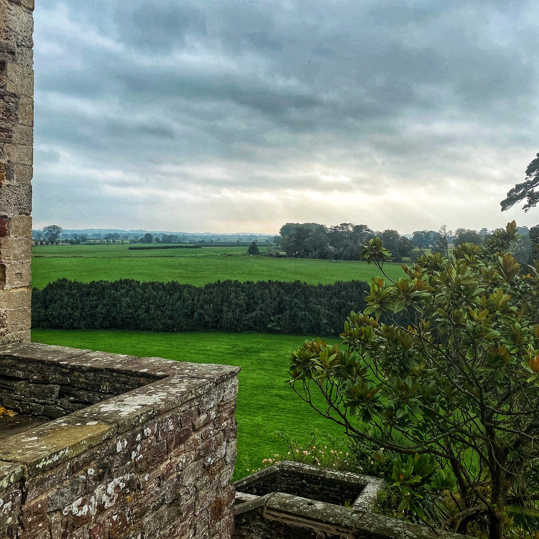 berkeleycastle's tweet photo. Grey skies on the horizon…
#berkeleycastle #medievalcastle #instacastle #autumn2021 #greyskies #castlesofinstagram #ukcastle #berkeley #canons #britishhistory #travel #architecture #landscape #medieval #travelgram #history https://t.co/Z8YRxJGZwU