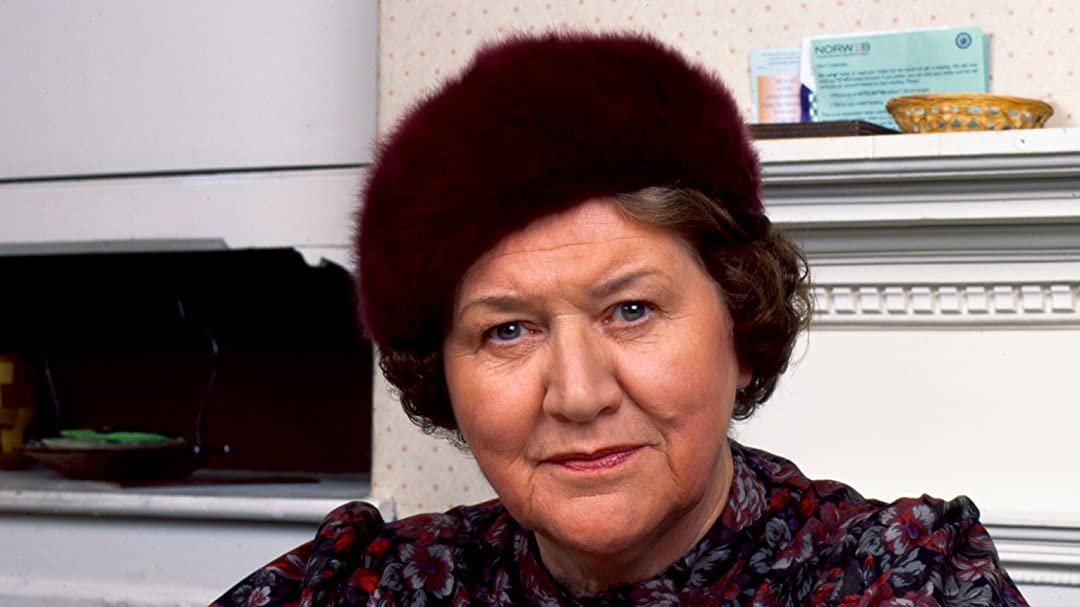 BloodyCharnock's tweet photo. HANG ON A MINUTE.
Why do almost all female detectives on telly have to be miserable old baggages in daft hats...?
It's either sexist, ageist or hattist. Or all three.
#TV #TVDetectives #Hats #Baggages https://t.co/CizQo8ECsA