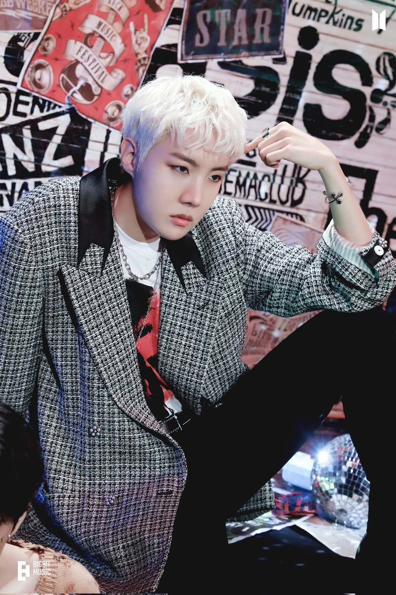 ต๊าช จึ้ง ปังปุริเย่ จริง ดี ยูนีค ไม่เหมือนใคร แปลก ทันสมัย ที่สุด ดีเลิศ งาม ประเสริฐ เหมาะกับน้องโฮซอกจริงๆ ไม่เหมือนใคร โอท็อป เยี่ยม เลอค่าที่สุด

#jhope #ลัทธิโฮปเคะ