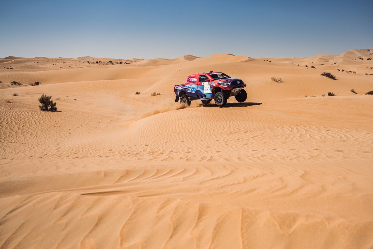 ymcofficial's tweet photo. بداية ناجحة لناصر العطية لحملته في تحدي صحراء أبوظبي بفوزه في المرحلة الأولى. وكان روس برانش الأسرع في فئة الدراجات. 💪

المشوار الى حلبة مرسى ياس قد بدأ!

#RoadToYasMarinaCircuit #ADDC2021 #ADDC30Years #CrossCountryRally #InAbuDhabi https://t.co/cgpkxLKOkx