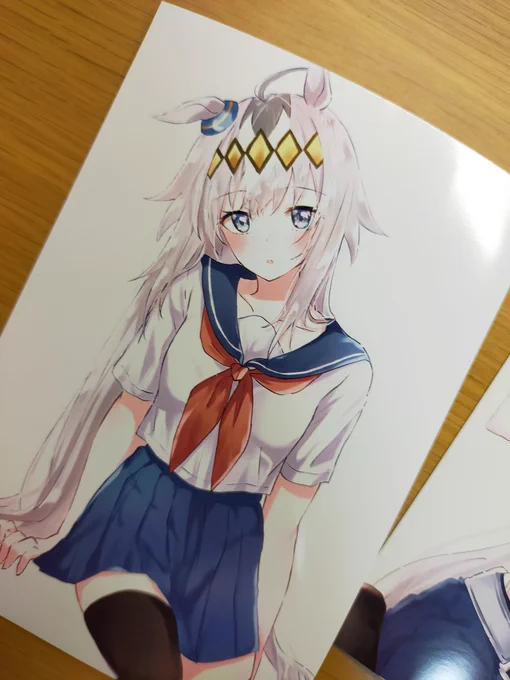ちょっと写真じゃわかりにくいですがこんな感じです、具体的にいうと
・肌色がほぼ白
・肌の影がほぼピンク
・全体的にピンクがかった夢の中みたいなかんじ 