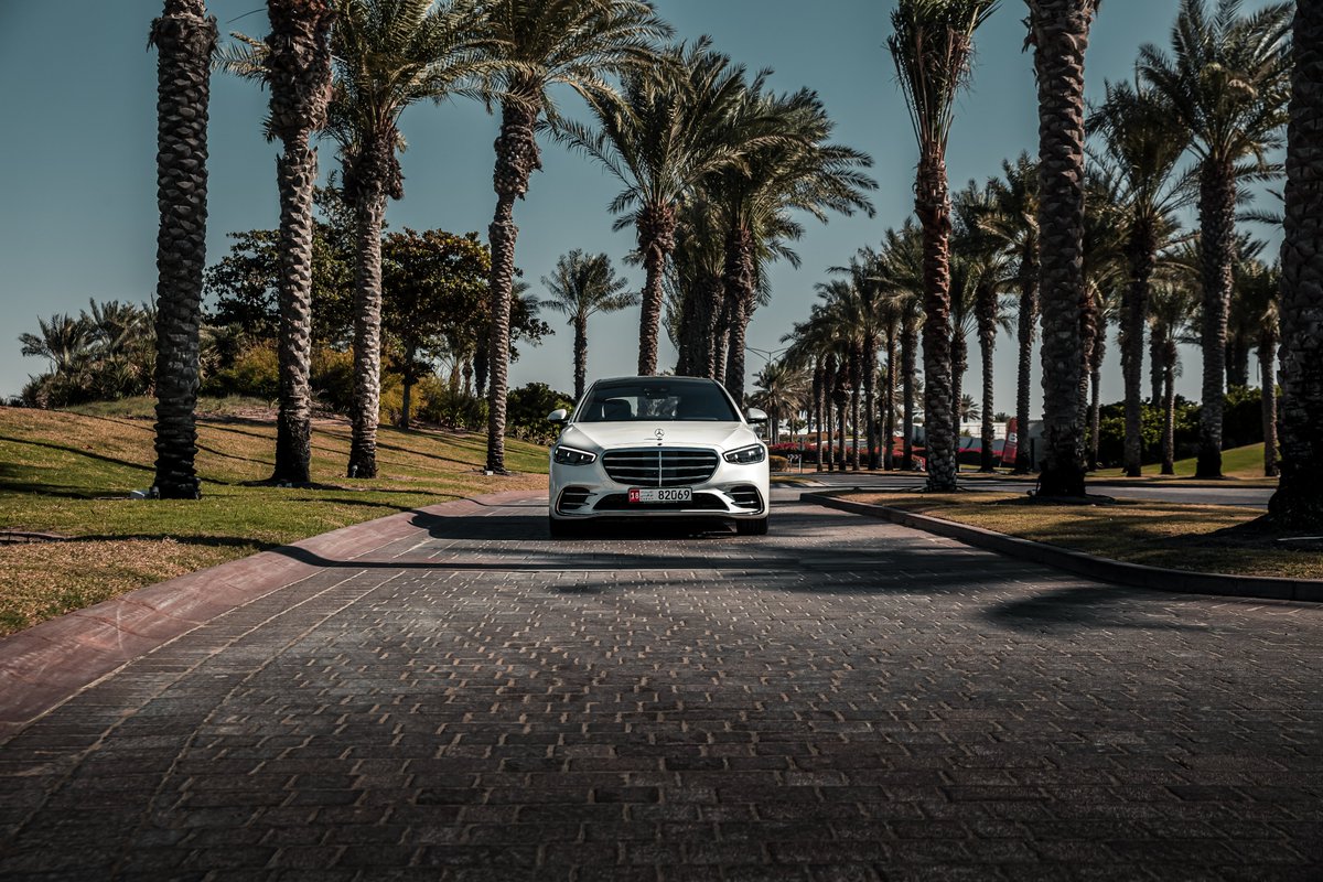 MercedesBenzAD's tweet photo. مرسيدس-بنز الفئة S لا تشترى بل تكتسب.
The Mercedes-Benz S-Class.
Not just bought, earned.
#MercedesBenzAbuDhabi #NewSClass #TheNewLuxury #EmiratesMotorCompany https://t.co/6AAvRc6i4S