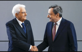 AlfioKrancic's tweet photo. Come è possibile che si siano fatte tre dosi e nessuna reazione avversa? Nemmeno una brufolo. Come loro, ovviamente tutti gli altri  che fanno parte del board dello Stato Profondo. Che siero usano? Certamente un siero speciale preparato solo per l' élite. https://t.co/9pTrcAXV95