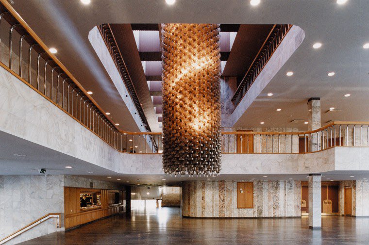 IvansNikonovs's tweet image. Izcilu padomju modernisma paraugu pārveidos par lētu eiroremonta pieminekli. 

Jūs nopietni? Kad mēs jau beidzot iemācīsimies cienīt savu vēsturi un arhitektūras mantojumu?

@Mantojums @RigasDome @IneseAndersone