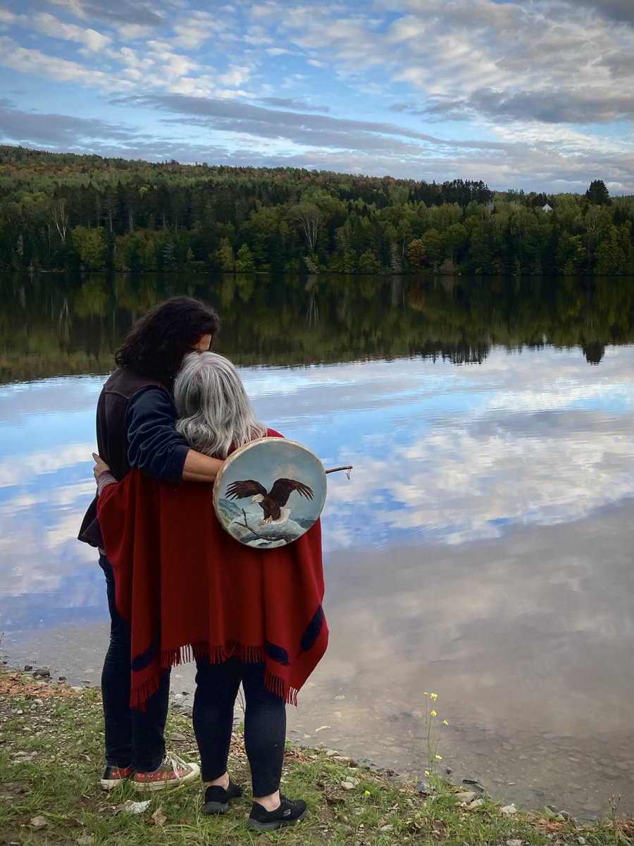 jdutchermusic's tweet photo. Birthing day hug 31 
Koselomol komac, Nikawuss ♥️🦅 https://t.co/lDIJAmWaiP