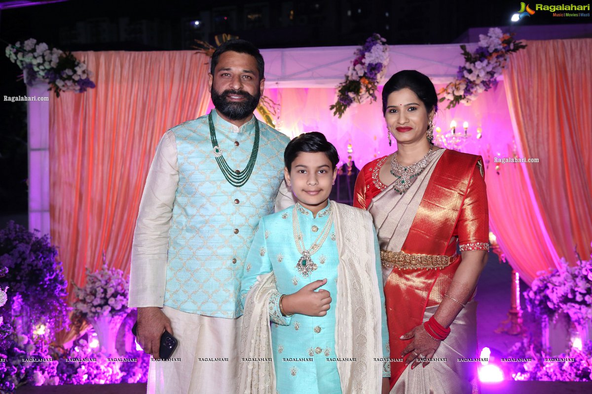 Ragalahari's tweet photo. ✨Aarush's Dhoti Ceremony✨

Best Wishes to Aarushi! 🌟💐
The celebration that will make you go "Aww" 🤩

Check it out - https://t.co/IHc3Bnrcmq

Thank you for letting us share in the celebration.
#Dhoticeremony #festivevibes #familyfun #family #Ragalahari https://t.co/24V0SHGKIe