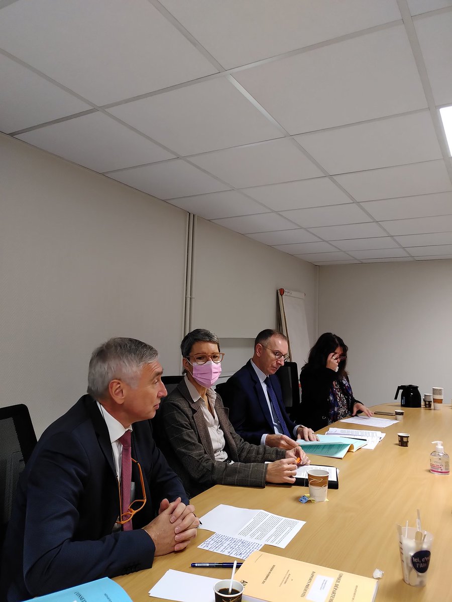 lainpourtous's tweet photo. Jour de session départementale qui commence par une conférence de presse menée par les 4 élus du groupe pour apporter un autre regard sur les sujets qui seront abordés dans l'assemblée #session01 https://t.co/bm5ikH6bpI