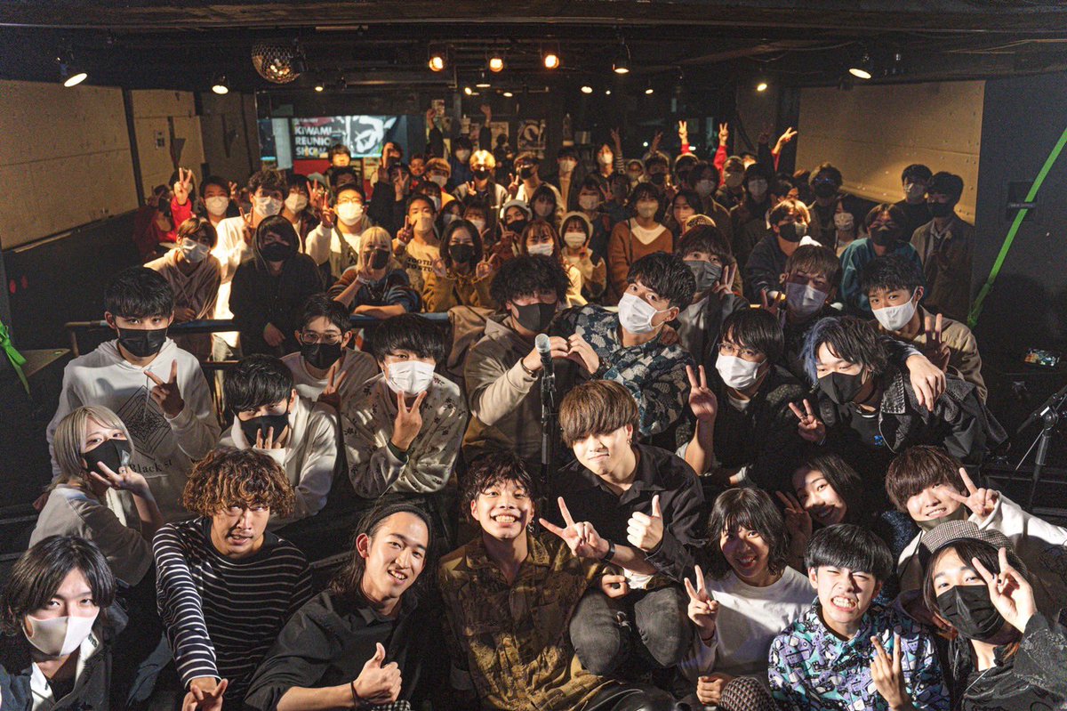 Unreffort_info's tweet photo. 2021.11.7 Ü FES 21'
久留米ウエポン

セットリスト

1.smoke
2.ハルカ
ーーーーー
3.ここは退屈
4.私だって
5.ホタル
ーーーーー
6.青い風

最高の夜だった、またみんなで
楽しいライブしようね

photos by @kuglo21 https://t.co/idIFMNHLim