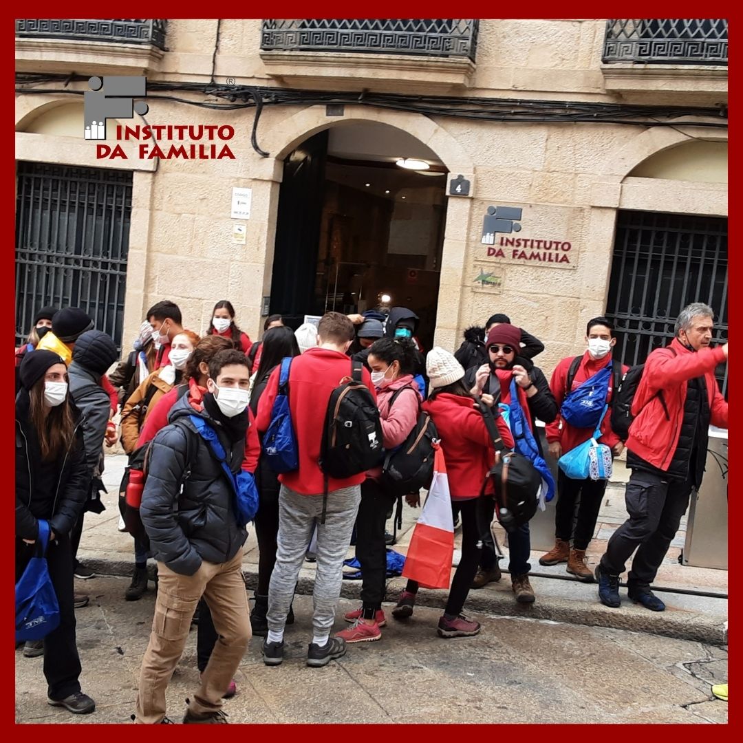 insdafamilia's tweet photo. 🚶♀️🚶♂️El Instituto da Familia recibió este fin de semana a los jóvenes de la #ReddeEgresados del Programa para el Fortalecimiento de la Función Pública en América Latina @fundacionbotin.
#CaminodeSantiago #insfamilia #fundacionbotin #RedEgresados #Américalatina https://t.co/jvImqtBHLF