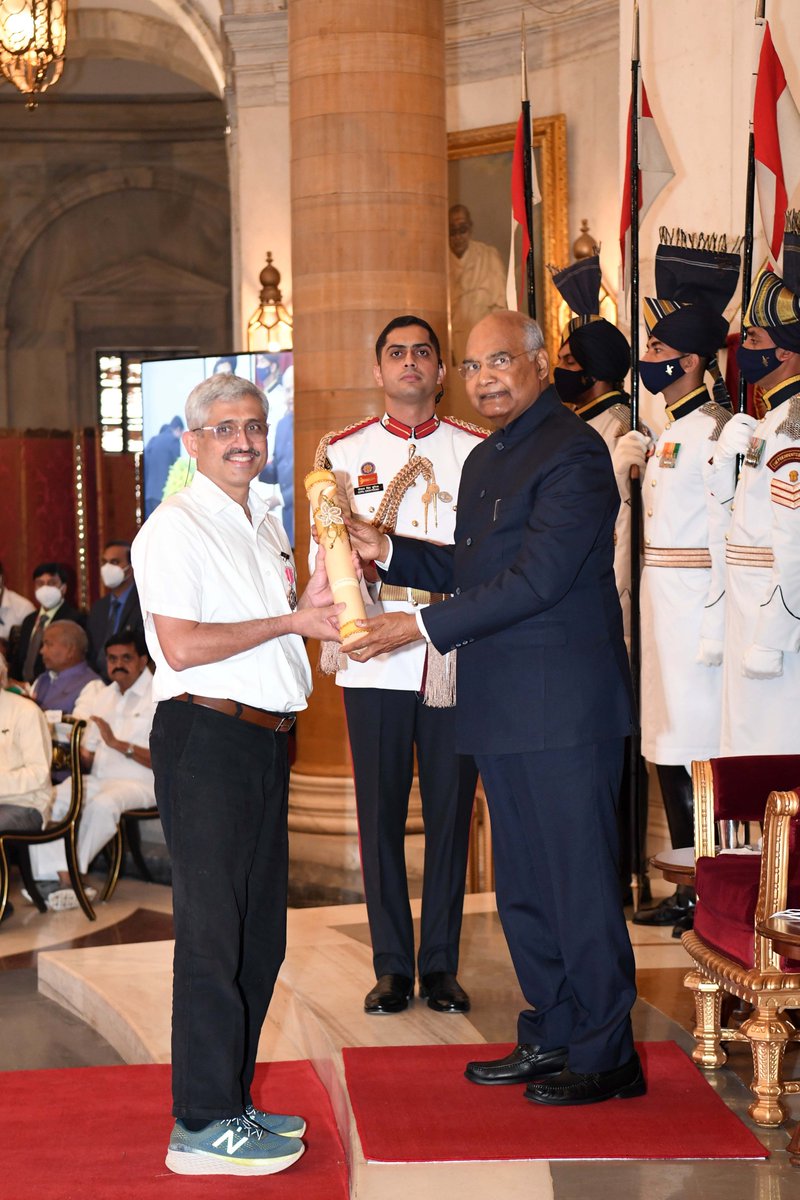 rashtrapatibhvn's tweet photo. President Kovind presents Padma Shri to Dr Ravi Kannan R. for Medicine. He is the Director of Cachar Cancer Hospital and Research Centre, Silchar, Assam. Dr Kannan and his team offer cancer care to  impoverished communities of Assam, Meghalaya, Manipur, Mizoram and Tripura. https://t.co/4ZgbH1Vtzc