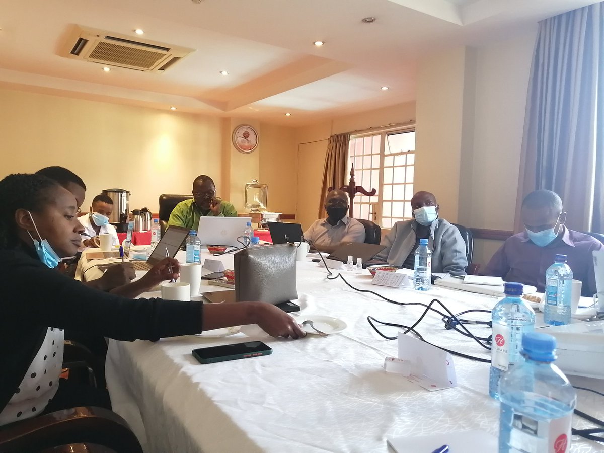 Ujamaa_Kenya's tweet photo. Ongoing #voicesforclimateaction inception meeting with @EconewsAfrica @lrf_ke
"Climate action is not just about trees; it's about decent jobs, better living standards and equality." @OchiengPatrick #ClimateJustice https://t.co/ajI4o5ag46