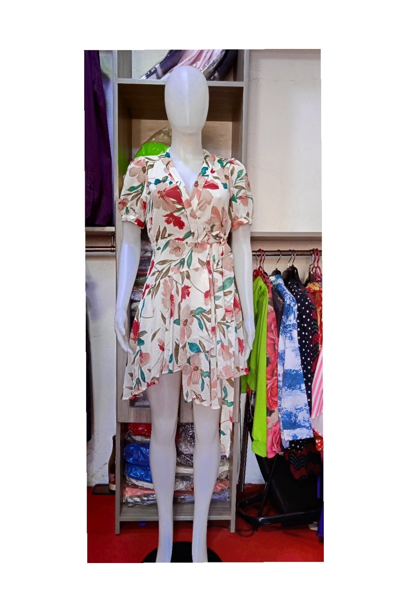 Ephie_lubega's tweet photo. Good morning good people.
This is my hustle
Wrapper dresses available @le._placard.deliveries are made across the country at the customers expense. call or what'sapp 0704745571..
Thank you ❤️
#SmallBizMonday
#SupportSmallBusinesses. https://t.co/a5YVXOG6RG