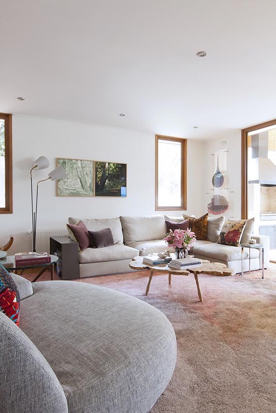 #MondayMotivation
the FLEXFORM Groundpiece, designed by Antonio Citterio, is the main feature of this elegant and cozy living room.
Private property in Santiago
Credits CSDA #flexform #interiordesign