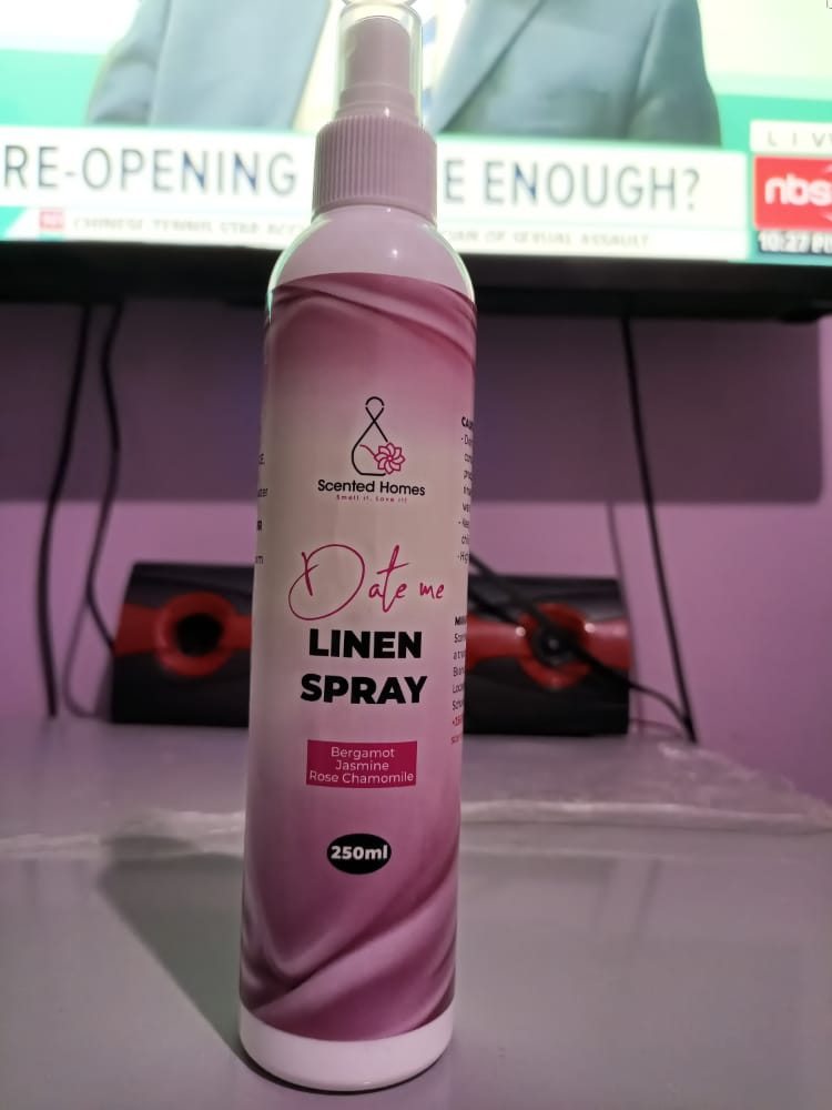 TeacherTugume's tweet photo. Does your Linen Spray contain Bergamot, Jasmine, Rose, Chamomile?

Get yourself #DateMeLinenSpray at 15k to keep the Sweet aroma around your home.

WhatsApp 0774949740 or DM @ScentedUg https://t.co/H7yzYL6wYB