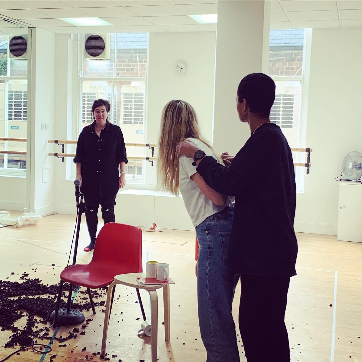 PlayPiePint's tweet photo. Sneak peek 👀
Louise Ludgate, Gemma McElhinney and Natali McCleary in rehearsals for Owen Whitelaw’s The Storm…

A darkly comic drama exploring the impact of fake news, directed by Jack Nurse

1pm daily, Mon 8th - Sat 13th Nov @oranmorglasgow https://t.co/Z6qkEa6Nrm