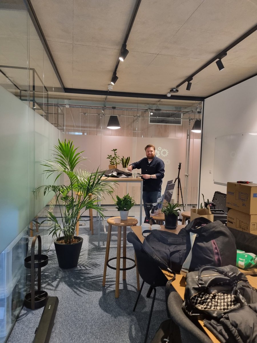 Setting up for a full-on day of shooting a fresh set of courses for <a href="/sookioschool/">Sookio School</a>. Fun!