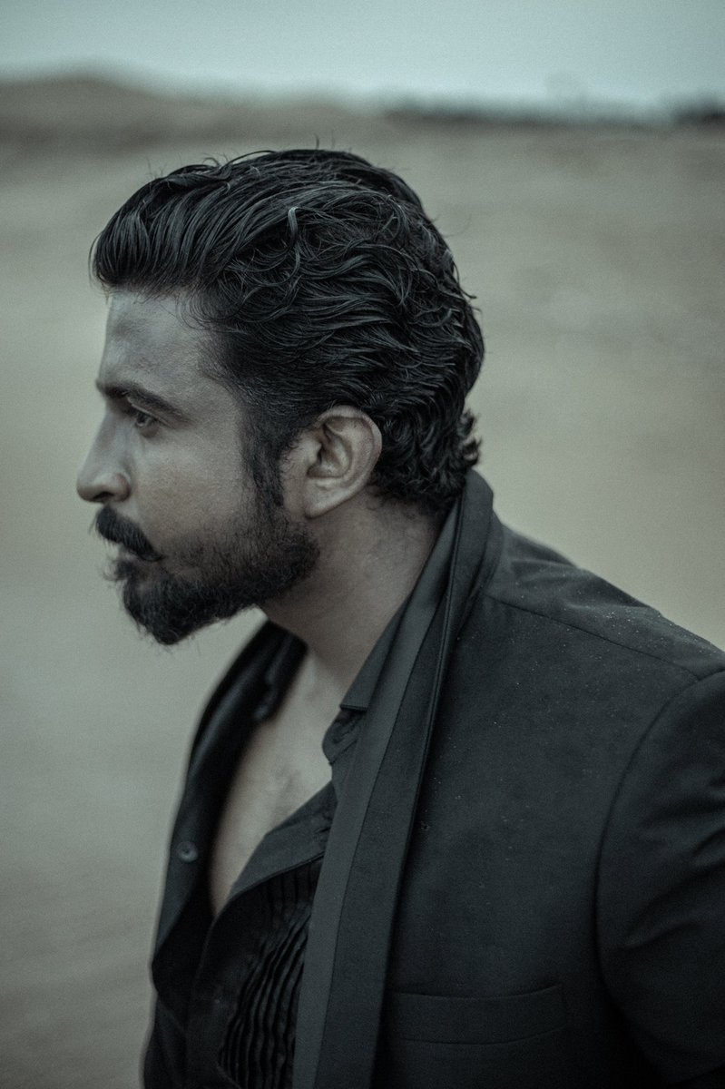 RAMNISHANTH13's tweet photo. 🖤🎭

Photographer - @v13photography_

Make up - @bg_maquillage 

Hair stylist- @haritha_hairandmakeup 

Costumes - @rayyandesigner_chennai 
 
#ramnishanth #naankomalinishanth #blacksheep #instagram #instagramanet #instagramers #photooftheday #beach #modeling #modelshoot #black https://t.co/FFOeJPZcuJ