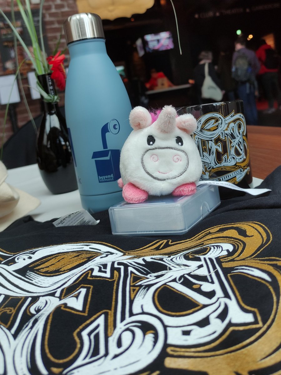 Starting my first <a href="/btconf/">beyond tellerrand</a> with a very nice goodiebag 🤩 #btconf