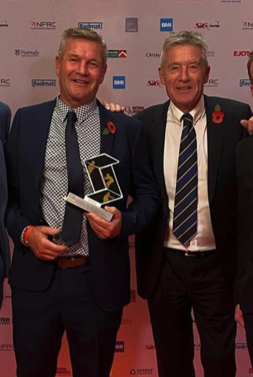 Separated at birth? Our MD Frank Clarke with <a href="/tiff_tv/">Tiff Needell 🏁</a> at the <a href="/TheNFRC/">NFRC</a> <a href="/UKRoofingAwards/">UK Roofing Awards</a> last Friday. 🤩