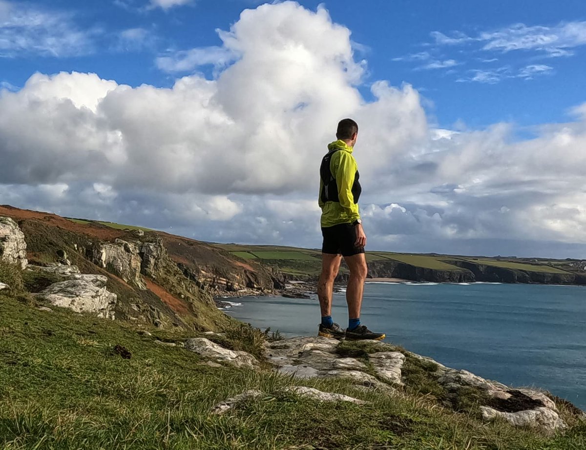 benjj2000's tweet photo. Back in the groove. Coastal miles to the rescue after a brief disagreement with running. Now... what Ultras are left this year?! 

(Currently living in the @rab_equipment
Phantom pull on, review coming soon!) 

#TheMountainPeople #RabWinterReady #trailrunning #ultrarunning https://t.co/Q3LN8ksGQY